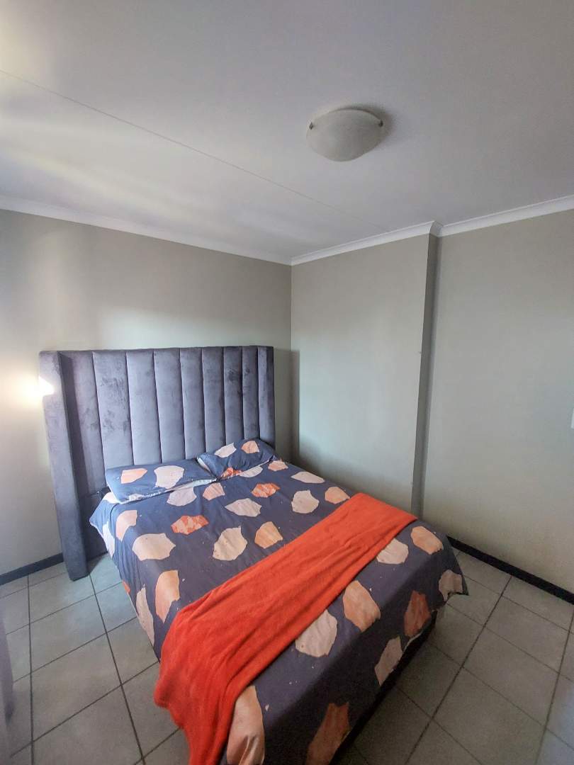 2 Bedroom Property for Sale in Heuweloord Gauteng