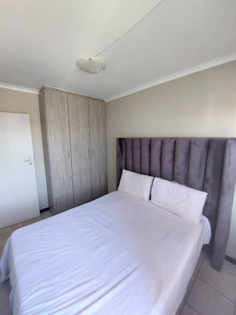 2 Bedroom Property for Sale in Heuweloord Gauteng