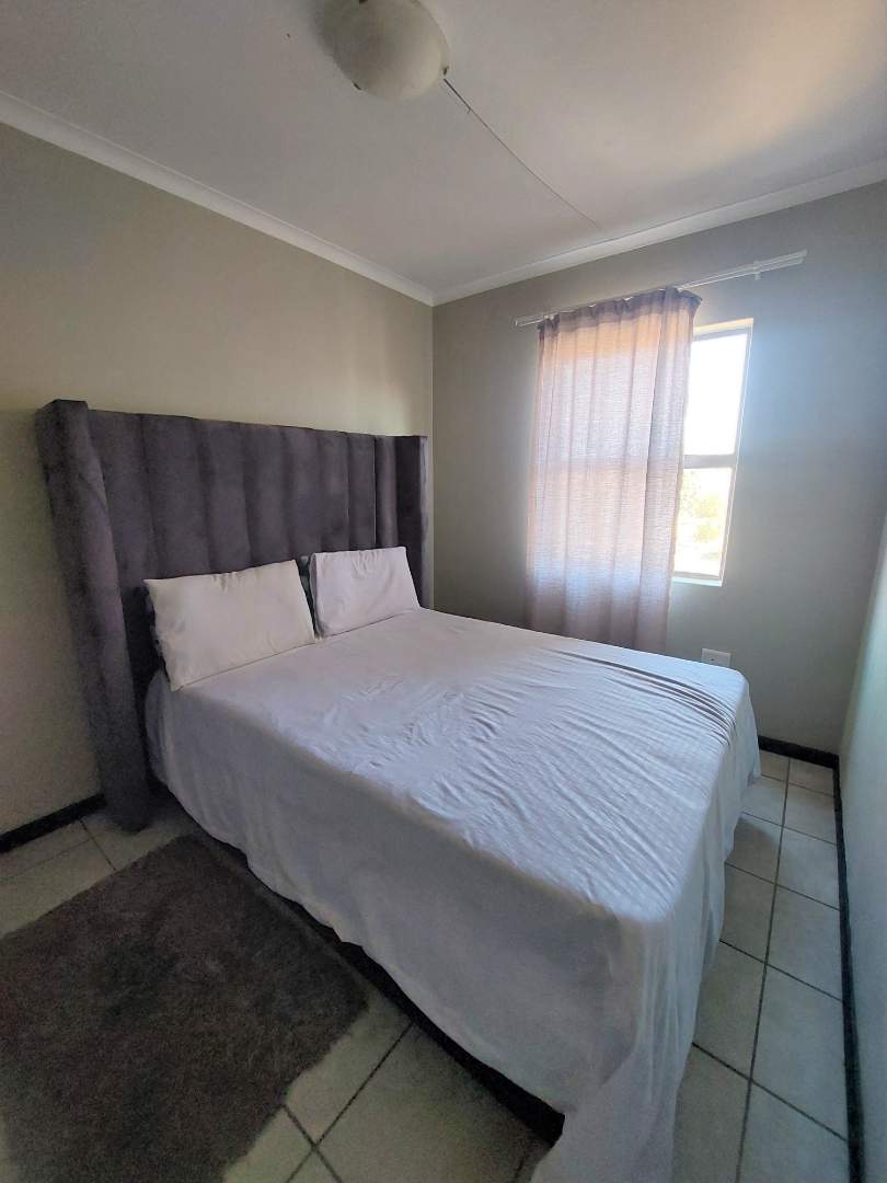 2 Bedroom Property for Sale in Heuweloord Gauteng