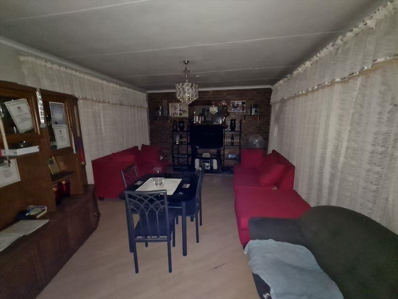 4 Bedroom Property for Sale in Esther Park Gauteng