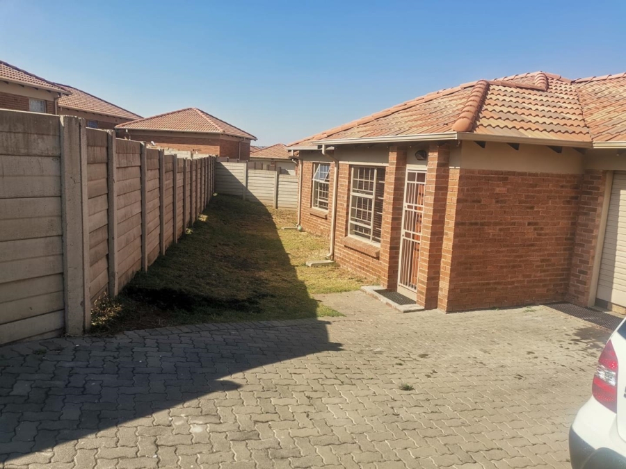 3 Bedroom Property for Sale in Thatch Hill Estate Gauteng