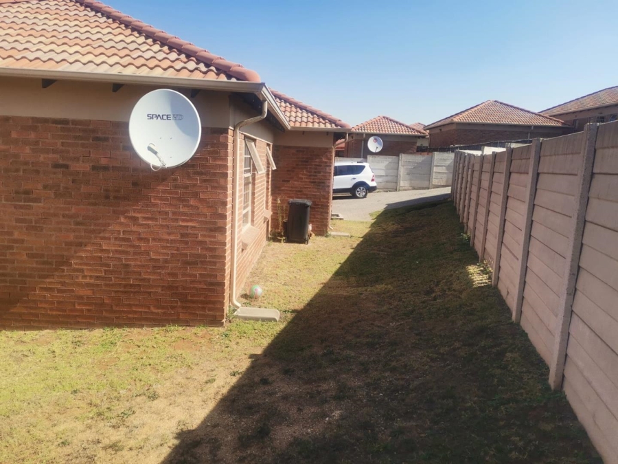 3 Bedroom Property for Sale in Thatch Hill Estate Gauteng