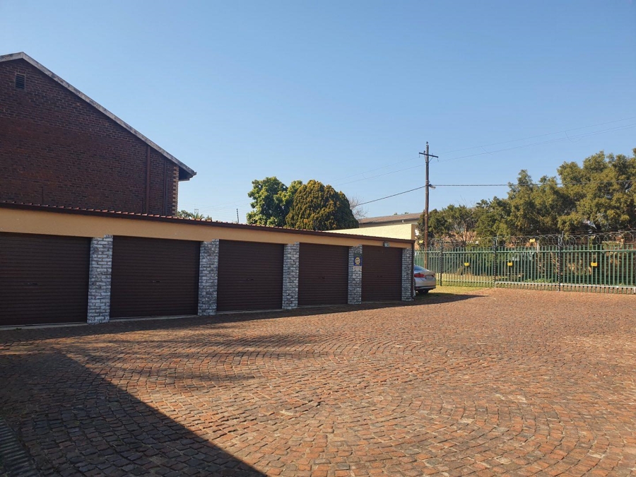 1 Bedroom Property for Sale in Windsor West Gauteng