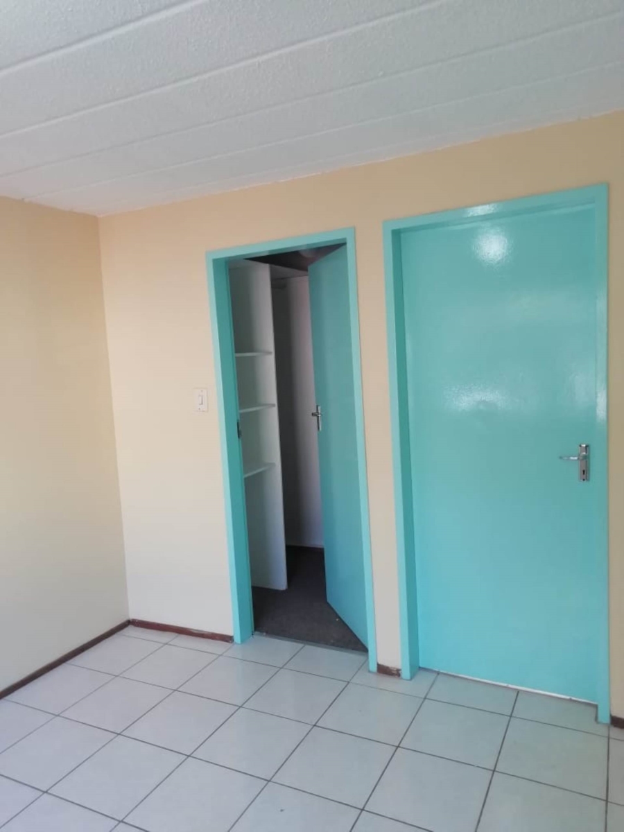 1 Bedroom Property for Sale in Kempton Park Central Gauteng