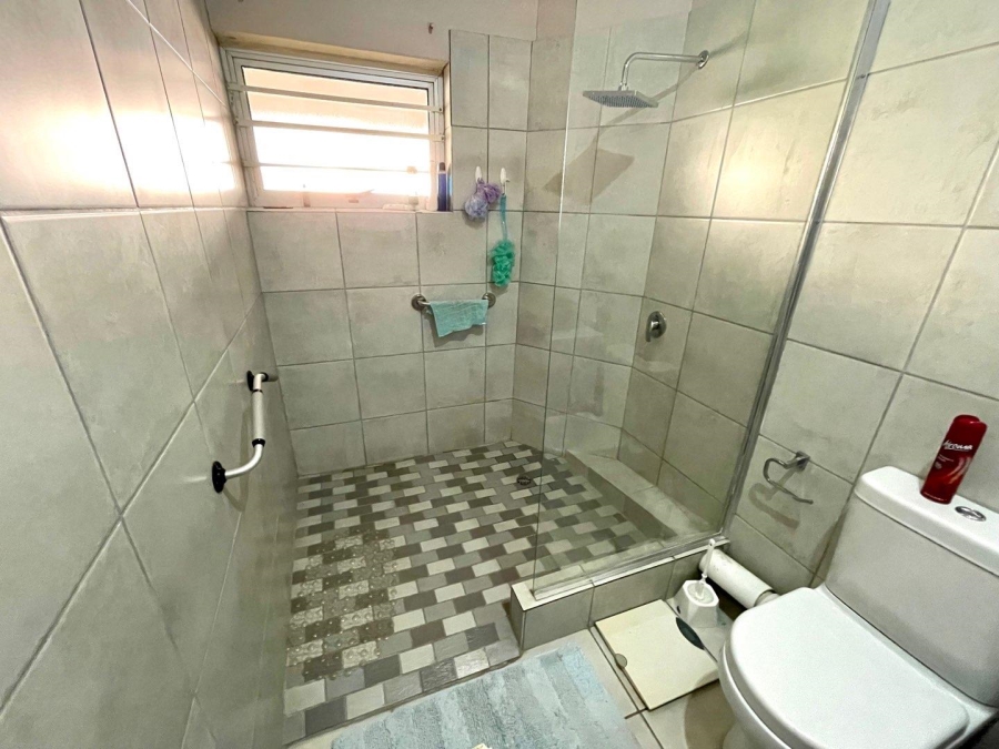 1 Bedroom Property for Sale in Terenure Gauteng