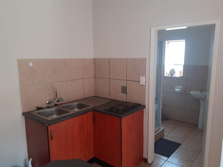 2 Bedroom Property for Sale in Westdene Gauteng