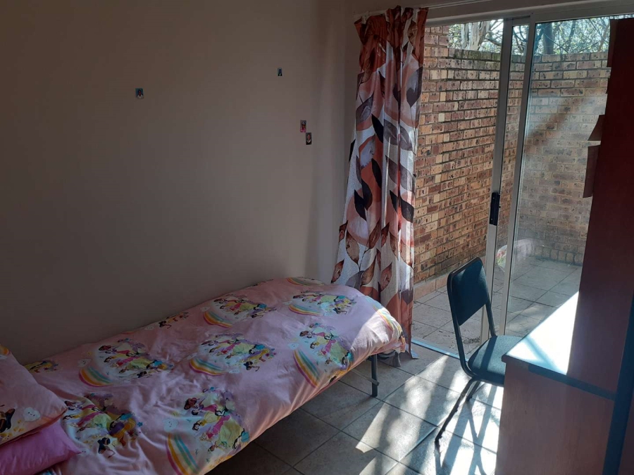 2 Bedroom Property for Sale in Westdene Gauteng