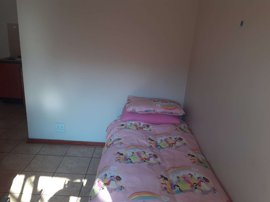 2 Bedroom Property for Sale in Westdene Gauteng