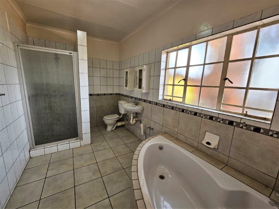 3 Bedroom Property for Sale in Elandsfontein A H Gauteng