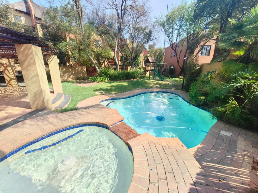 4 Bedroom Property for Sale in Lonehill Gauteng