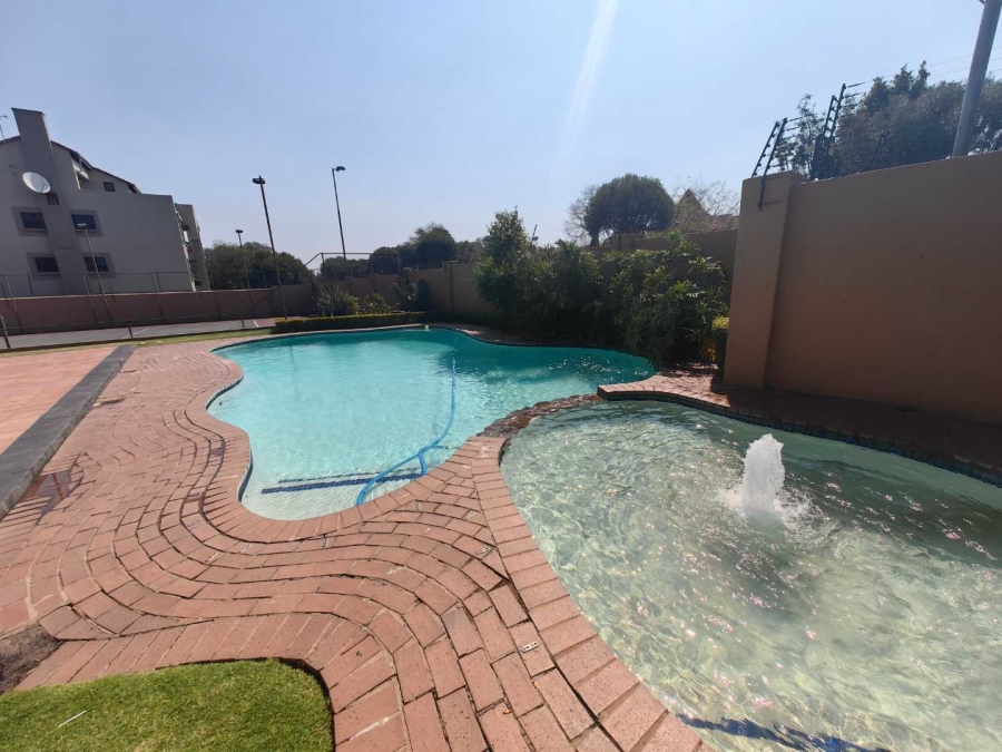 4 Bedroom Property for Sale in Lonehill Gauteng