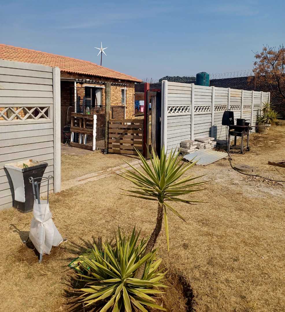 0 Bedroom Property for Sale in Zesfontein A H Gauteng