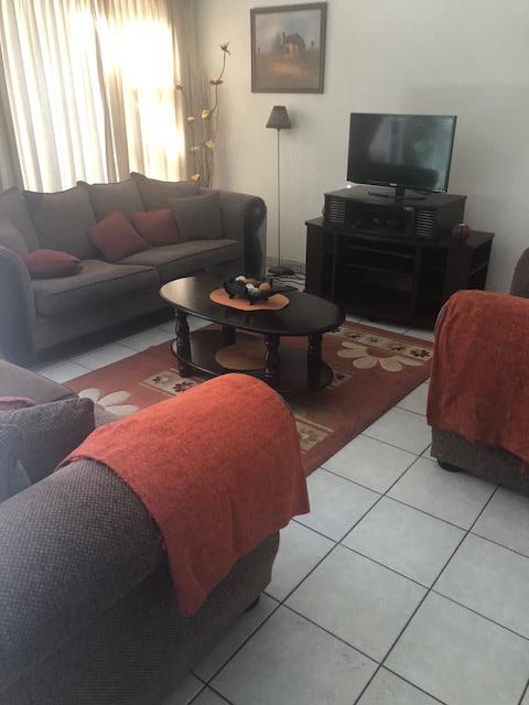 To Let 3 Bedroom Property for Rent in Wendywood Gauteng