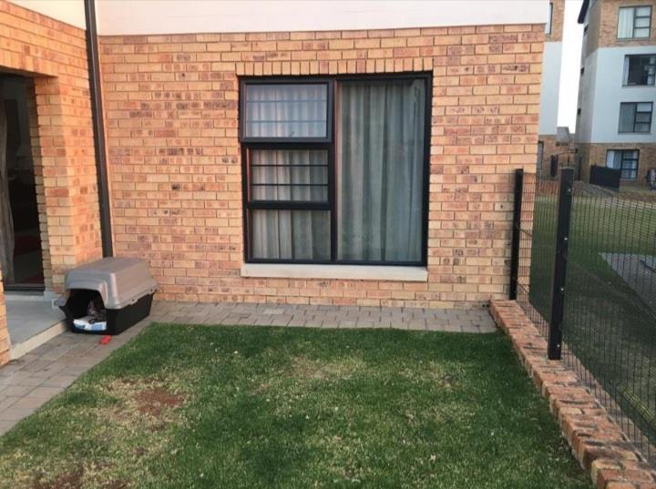 2 Bedroom Property for Sale in Amberfield Gauteng