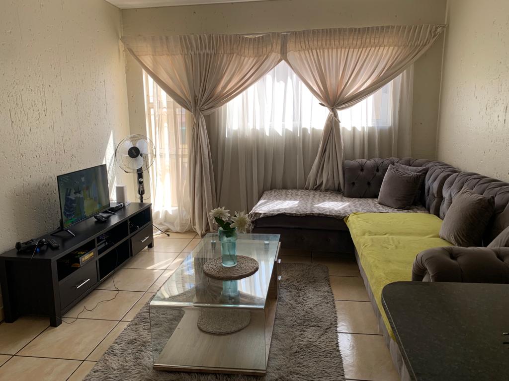 2 Bedroom Property for Sale in Ormonde View Gauteng