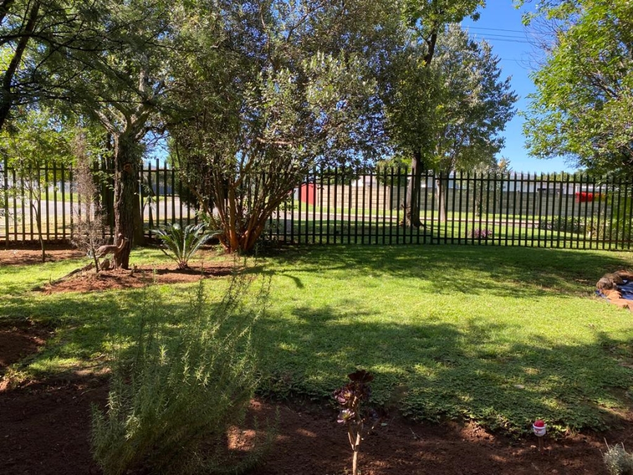 3 Bedroom Property for Sale in Rothdene Gauteng