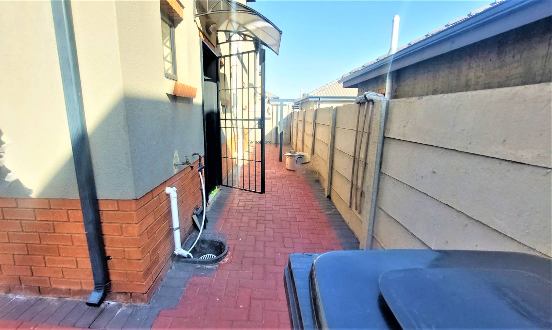 4 Bedroom Property for Sale in Albertsdal Gauteng