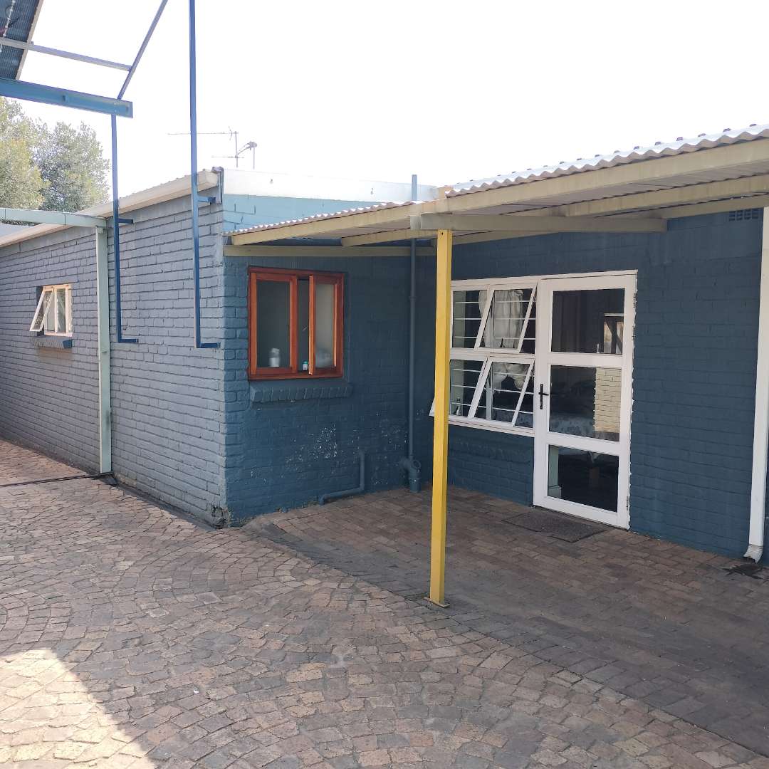 5 Bedroom Property for Sale in Lambton Gauteng