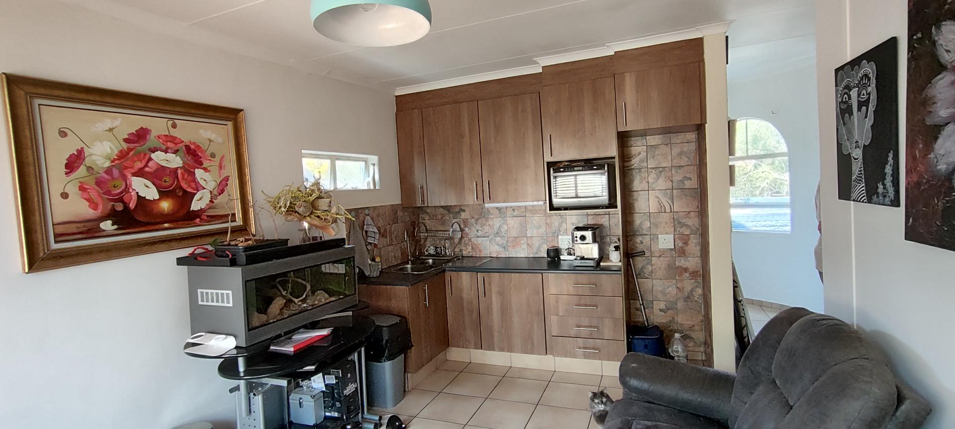 6 Bedroom Property for Sale in Wingate Park Gauteng
