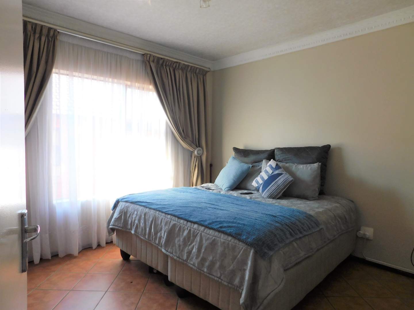 To Let 2 Bedroom Property for Rent in Albertsdal Gauteng