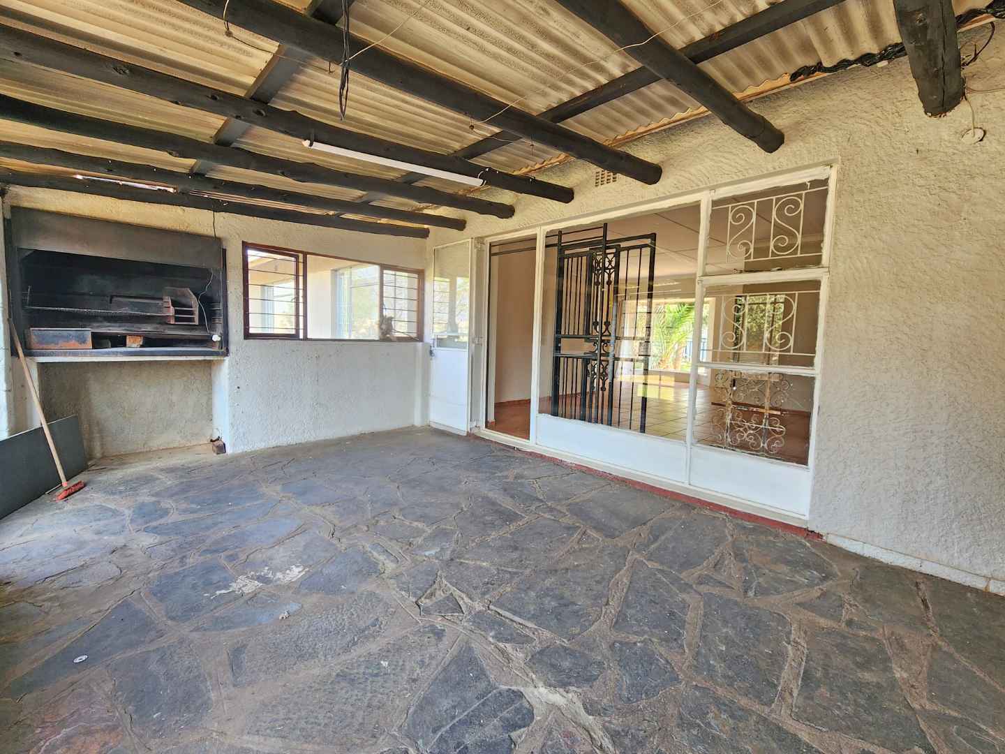 3 Bedroom Property for Sale in Verwoerdpark Gauteng