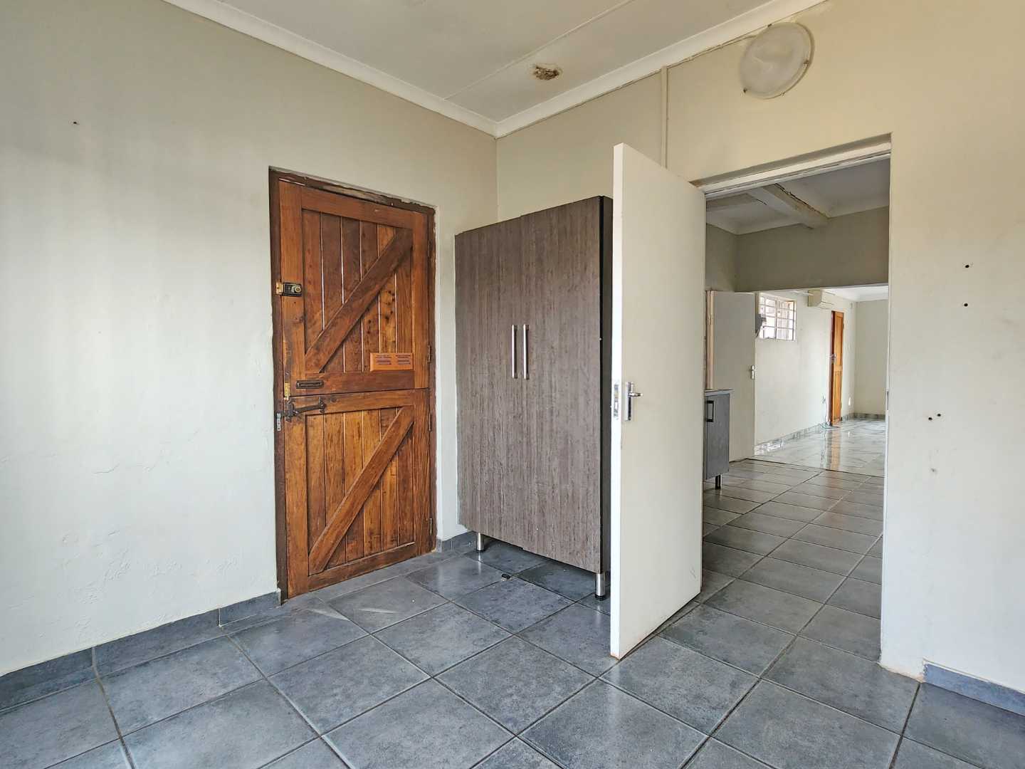 3 Bedroom Property for Sale in Verwoerdpark Gauteng