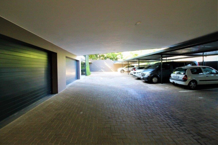 To Let 2 Bedroom Property for Rent in Rosebank Gauteng