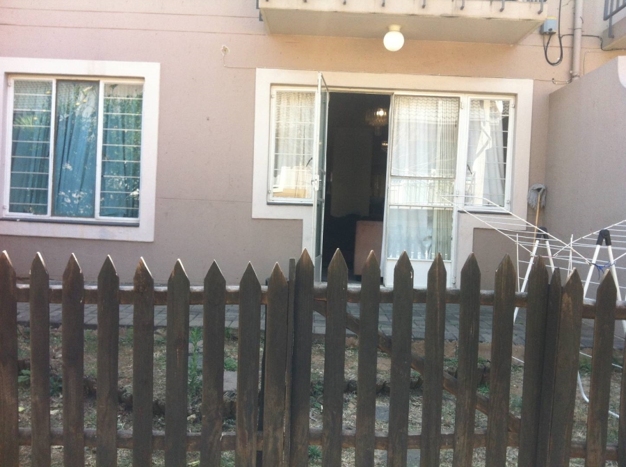 2 Bedroom Property for Sale in Rembrandt Park Gauteng