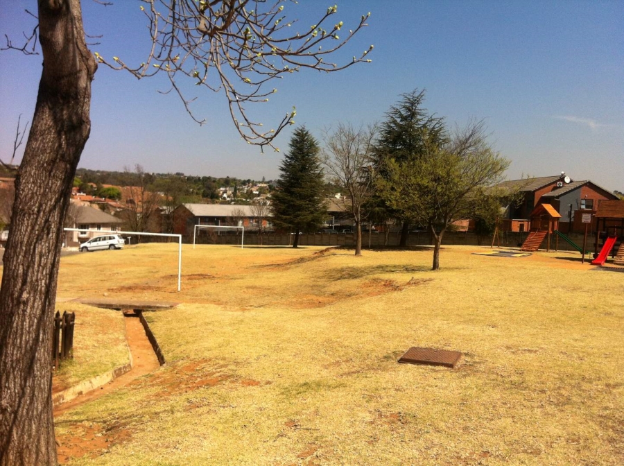 2 Bedroom Property for Sale in Rembrandt Park Gauteng