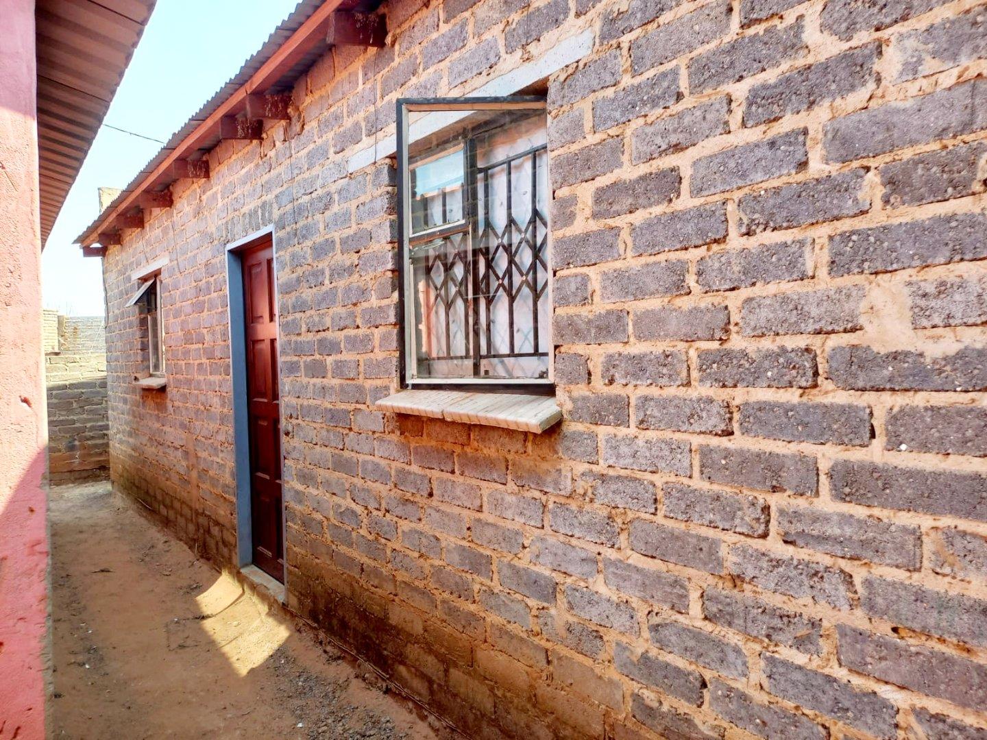 5 Bedroom Property for Sale in Stretford Gauteng