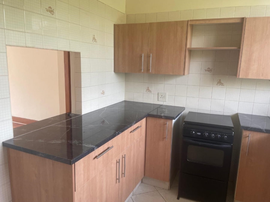 To Let 2 Bedroom Property for Rent in Illovo Gauteng