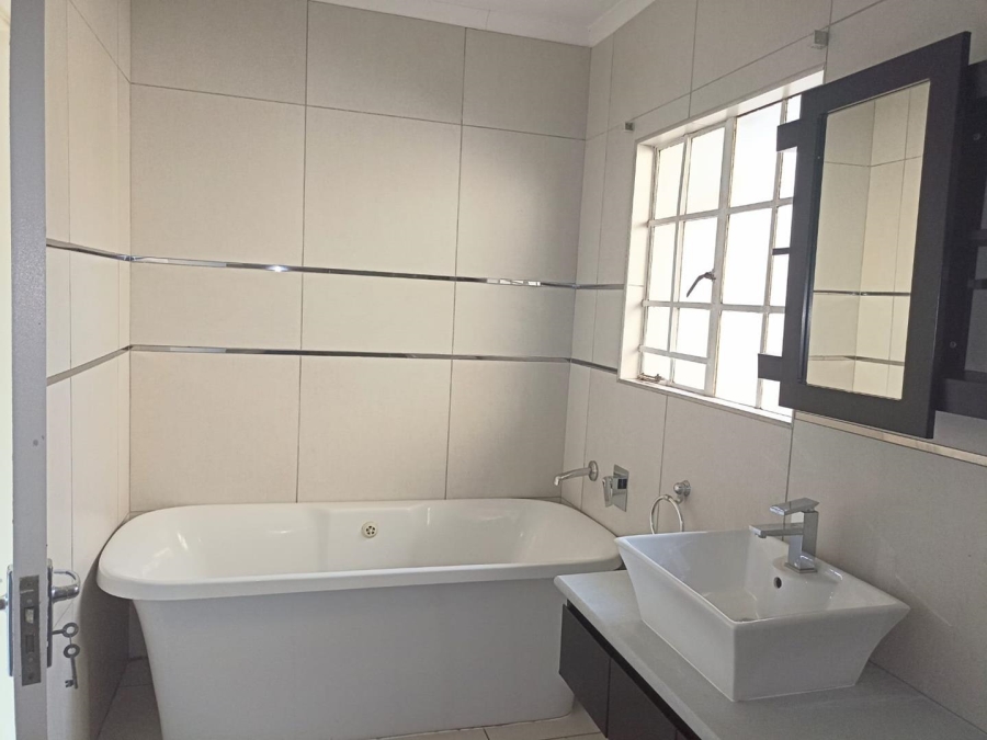 To Let 3 Bedroom Property for Rent in Primrose Gauteng