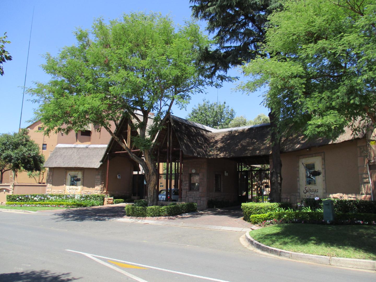 To Let 2 Bedroom Property for Rent in Pineslopes Gauteng