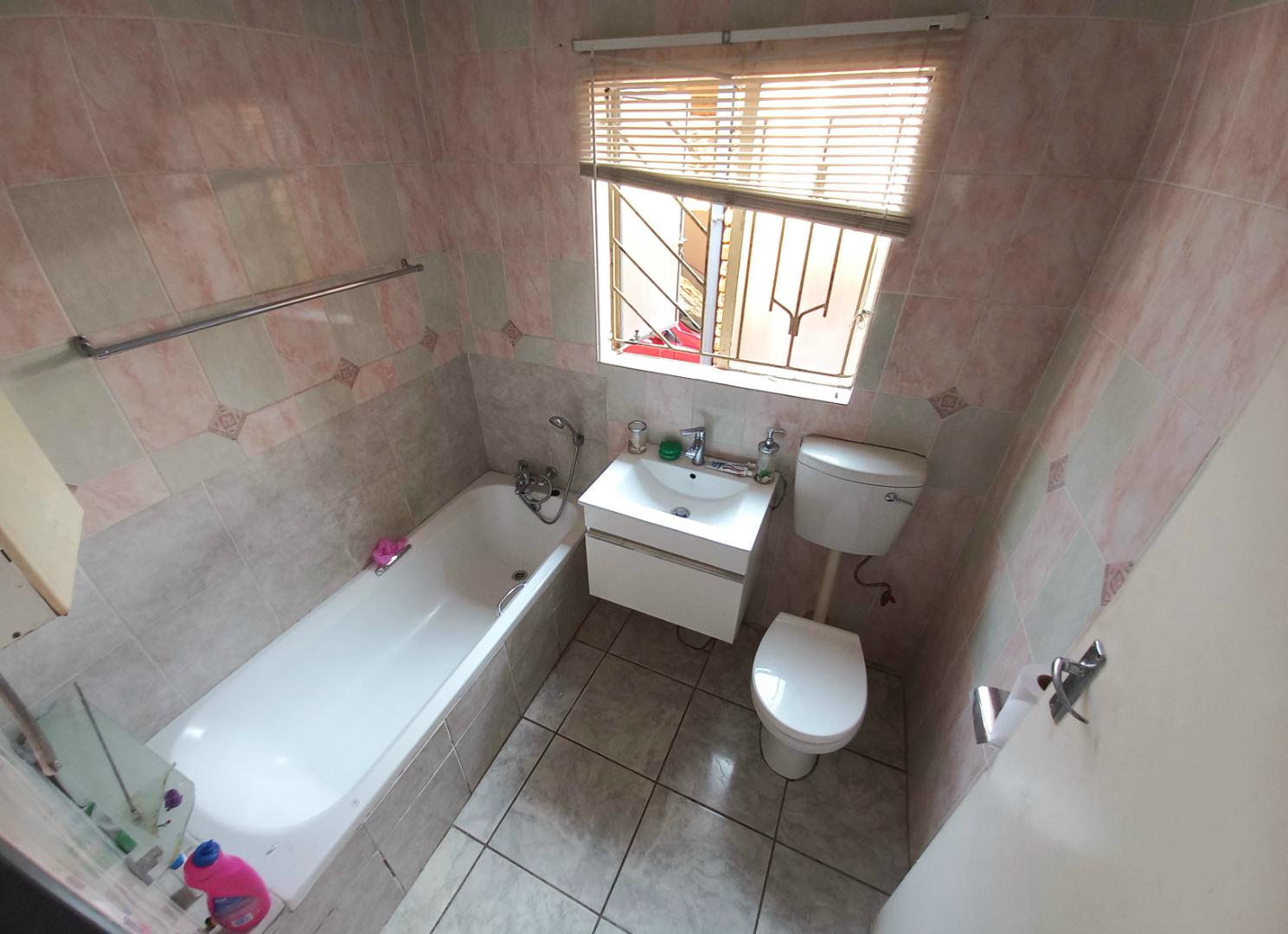 4 Bedroom Property for Sale in Atteridgeville Gauteng