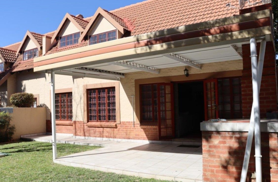 3 Bedroom Property for Sale in Equestria Gauteng