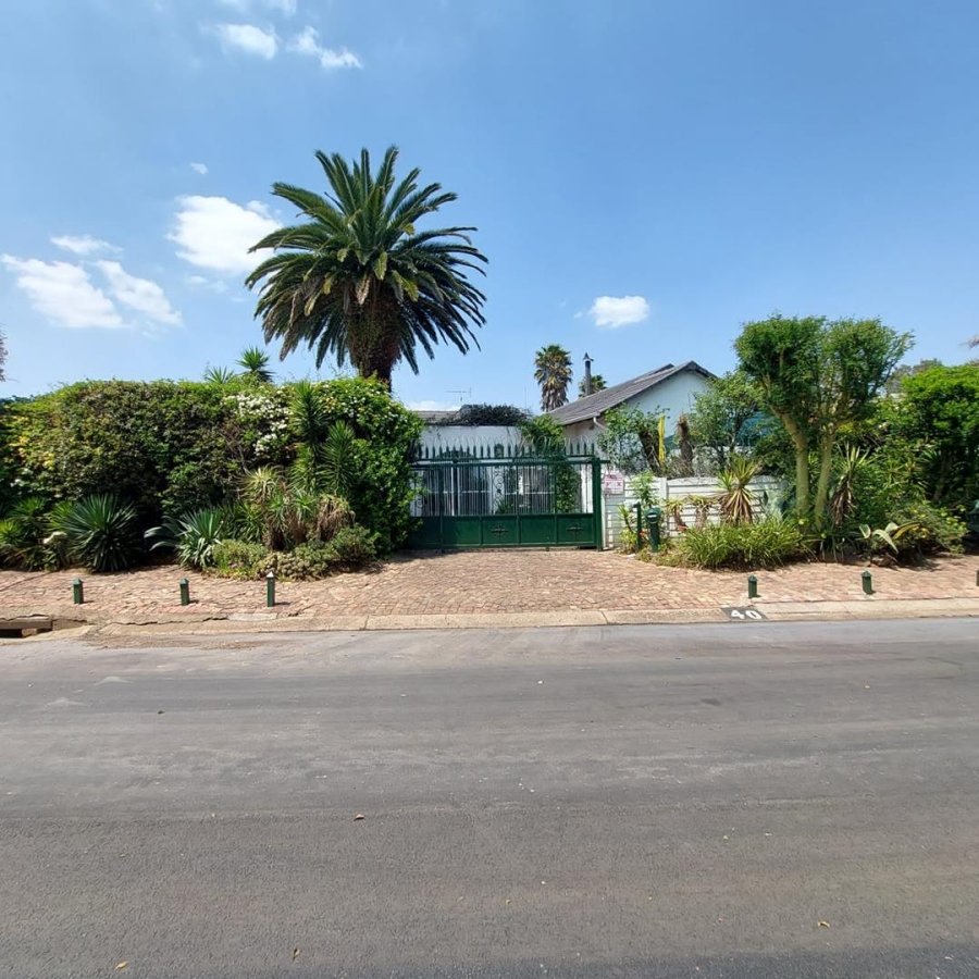 3 Bedroom Property for Sale in Brackendowns Gauteng