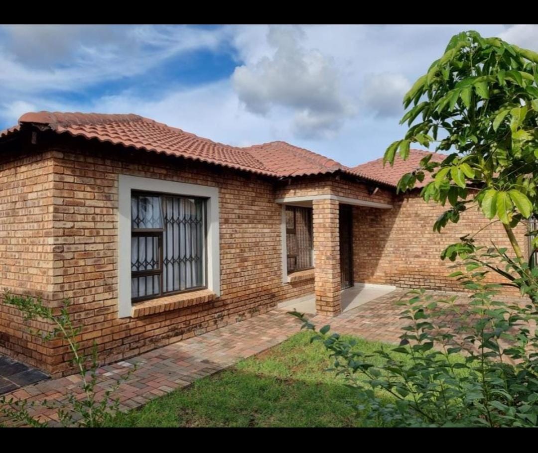 To Let 3 Bedroom Property for Rent in Chantelle Gauteng