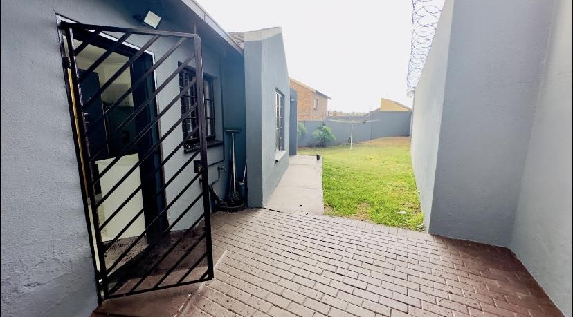 3 Bedroom Property for Sale in Elandshaven Gauteng