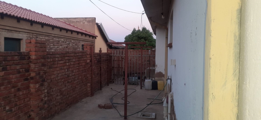 3 Bedroom Property for Sale in Soshanguve L Gauteng