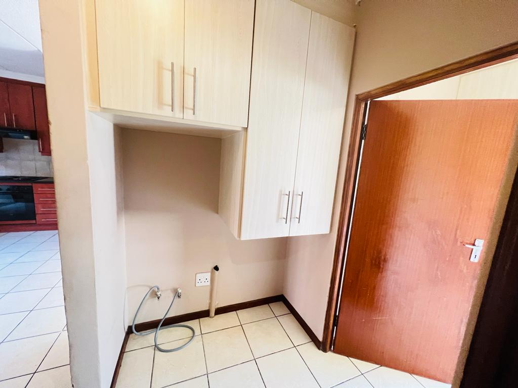 2 Bedroom Property for Sale in Heatherdale Gauteng