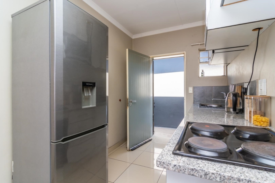 2 Bedroom Property for Sale in Fleurhof Gauteng