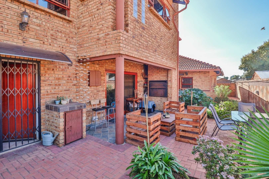 3 Bedroom Property for Sale in Petersfield Gauteng