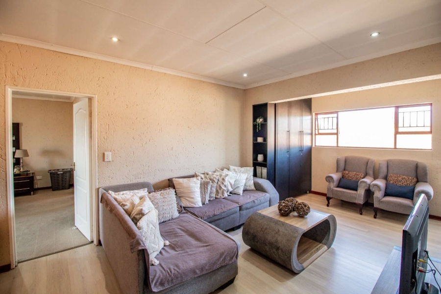 3 Bedroom Property for Sale in Petersfield Gauteng