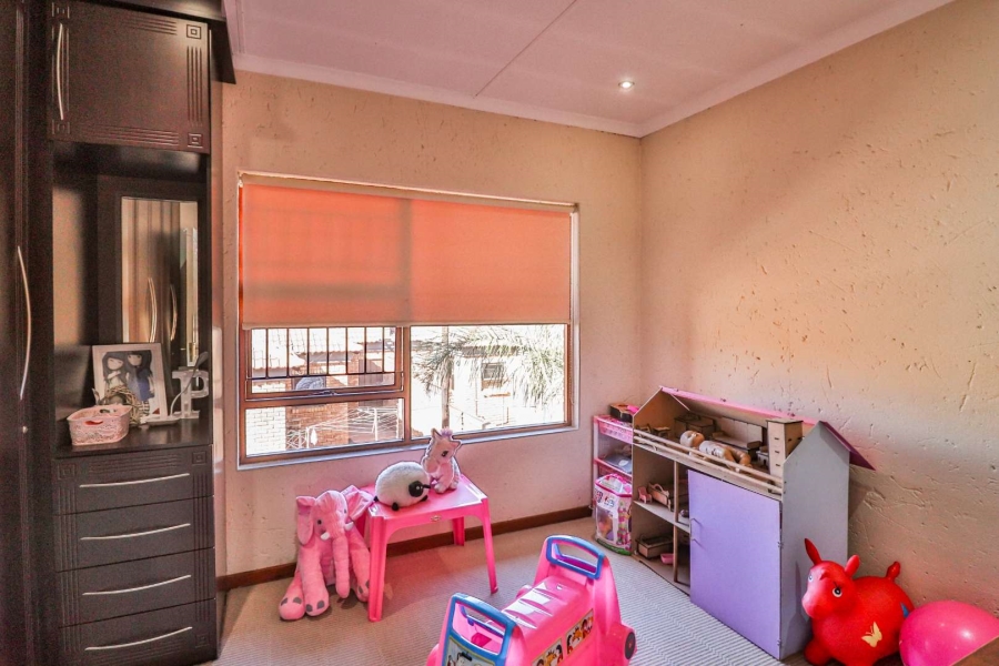 3 Bedroom Property for Sale in Petersfield Gauteng