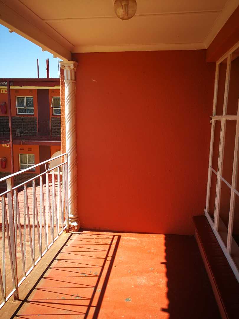 1 Bedroom Property for Sale in Horison Gauteng