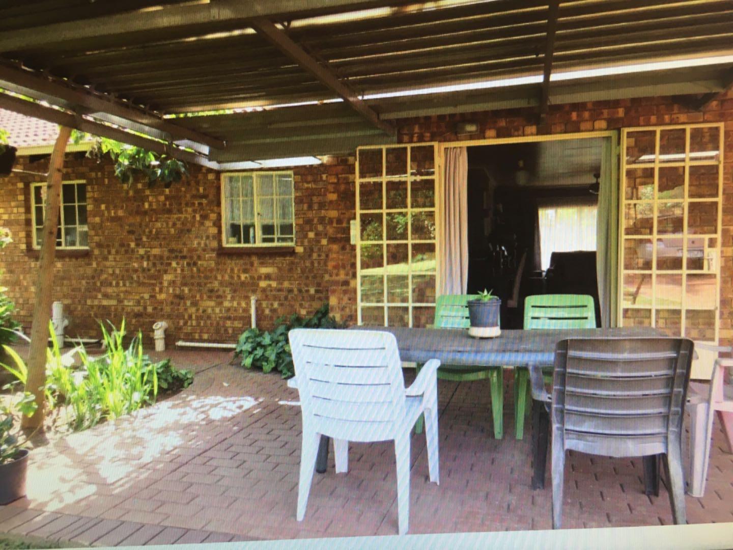 3 Bedroom Property for Sale in Wierdapark Gauteng