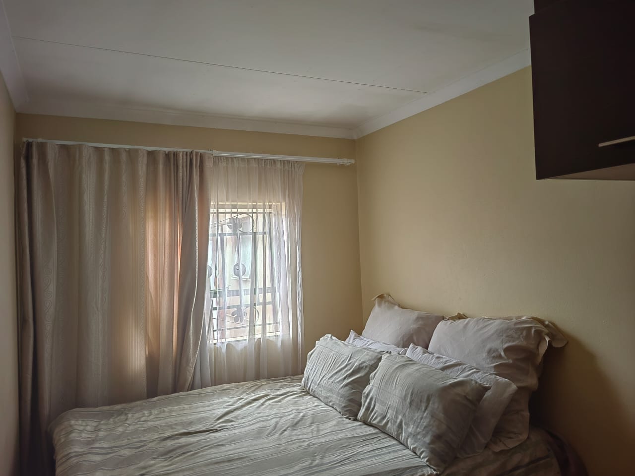 2 Bedroom Property for Sale in Clayville Gauteng