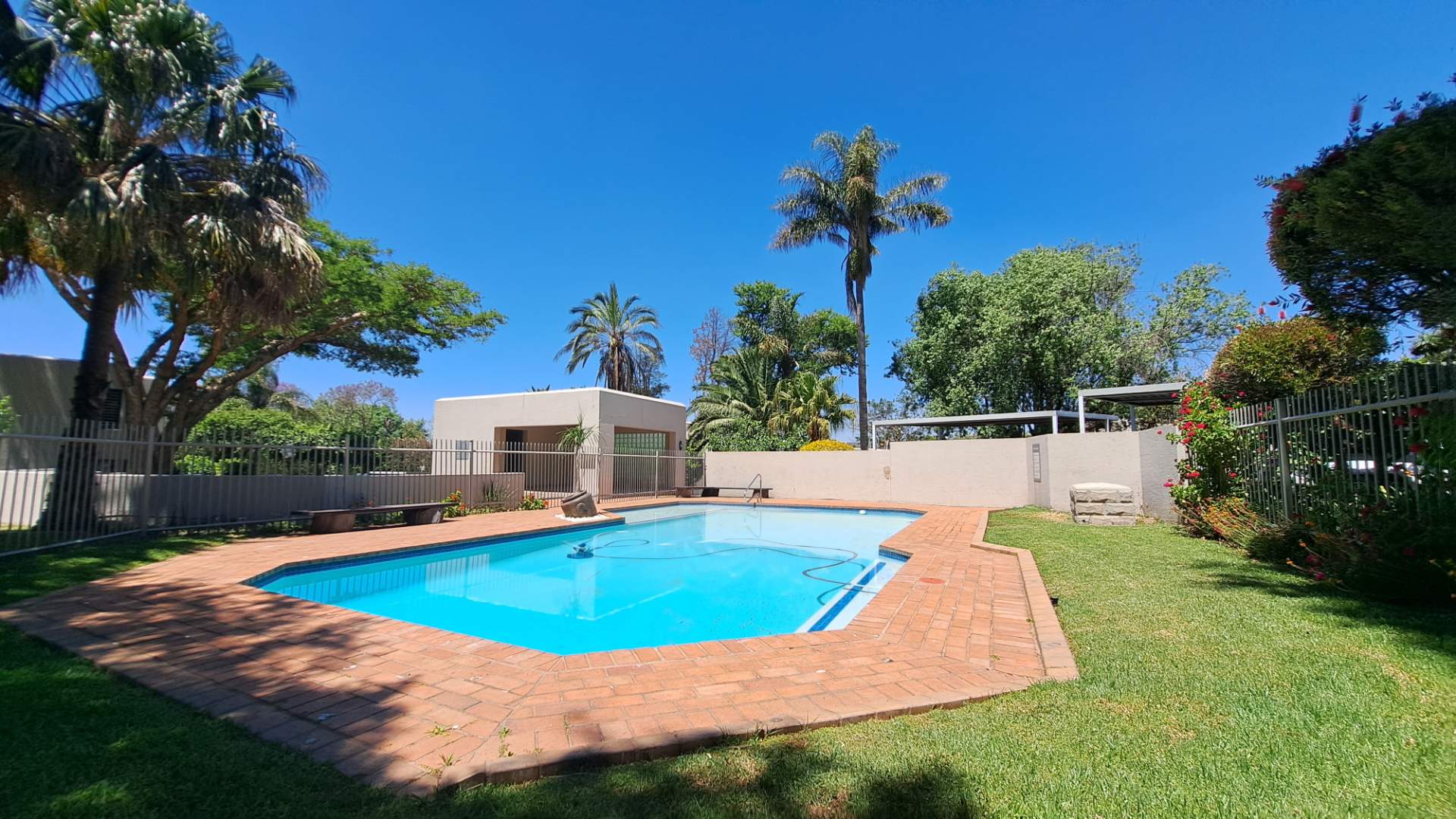 2 Bedroom Property for Sale in Sandown Gauteng