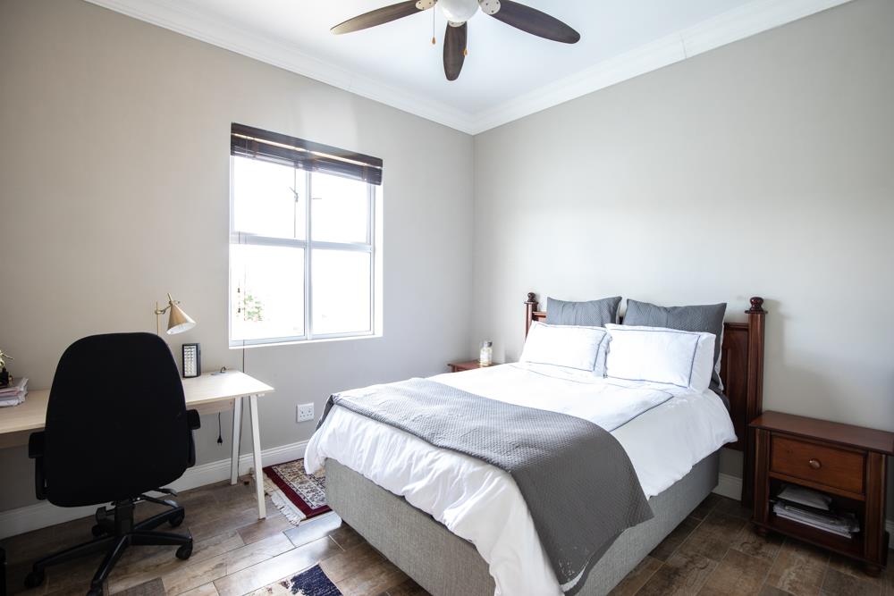 6 Bedroom Property for Sale in Zwavelpoort Gauteng