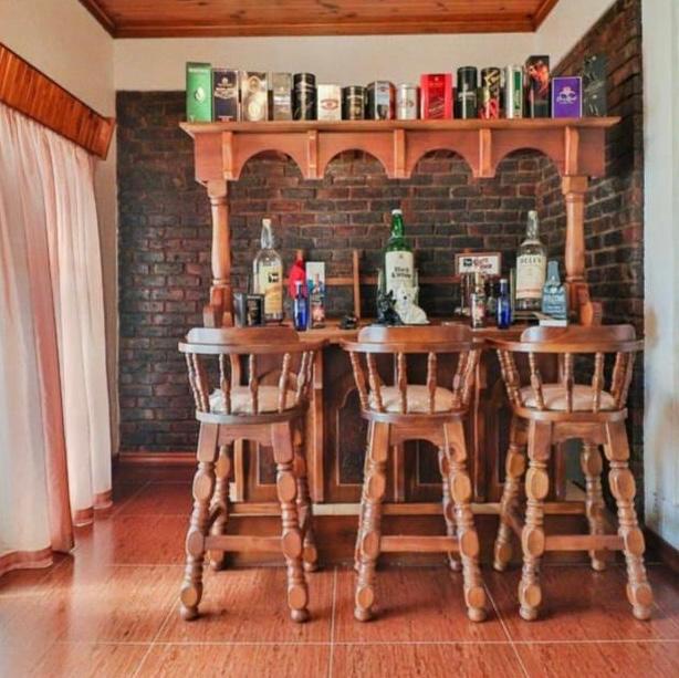 4 Bedroom Property for Sale in Tedderfield A H Gauteng